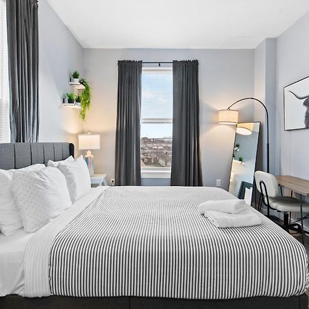 Everett Furnished Apartments Near Encore מראה חיצוני תמונה