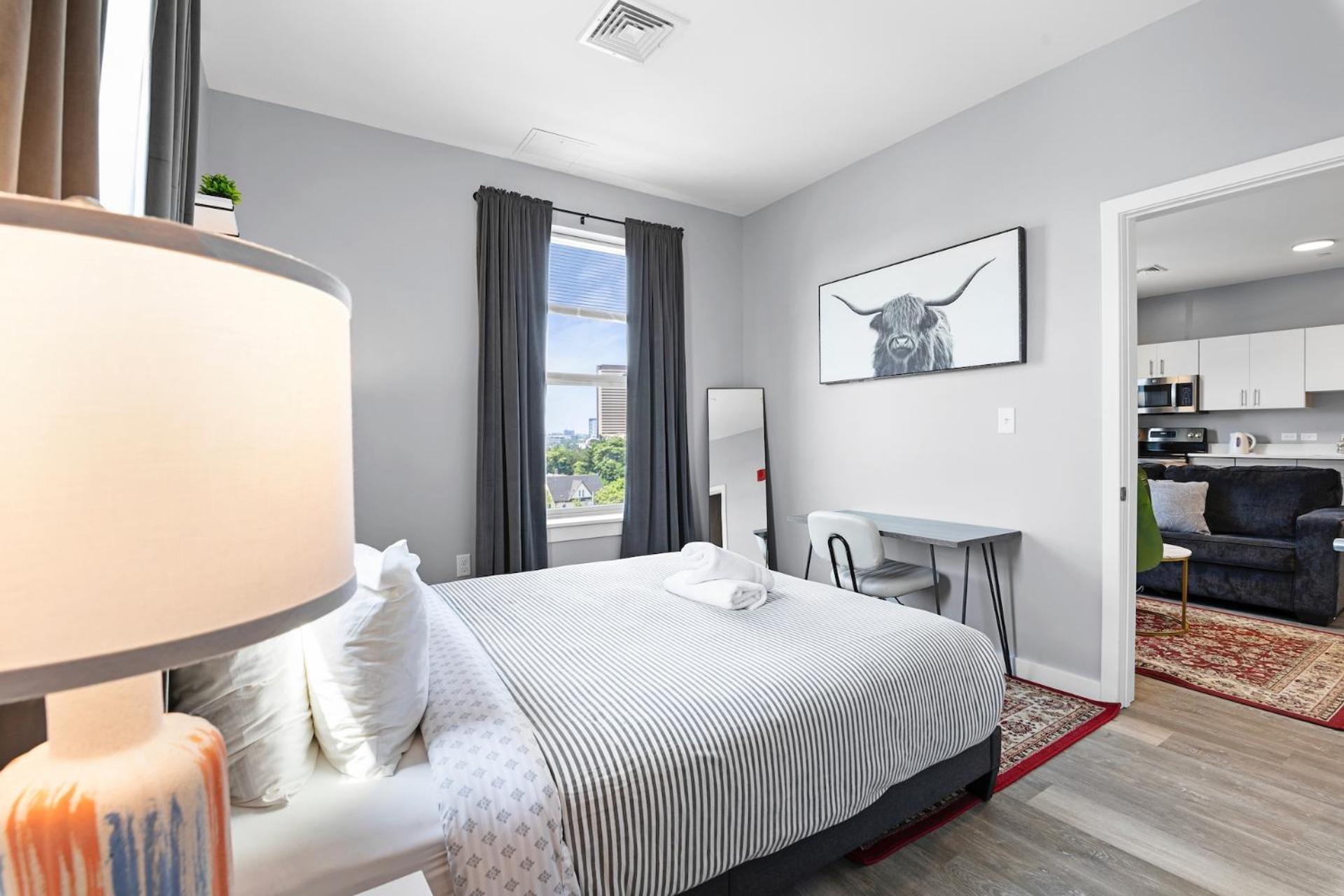 Everett Furnished Apartments Near Encore חדר תמונה