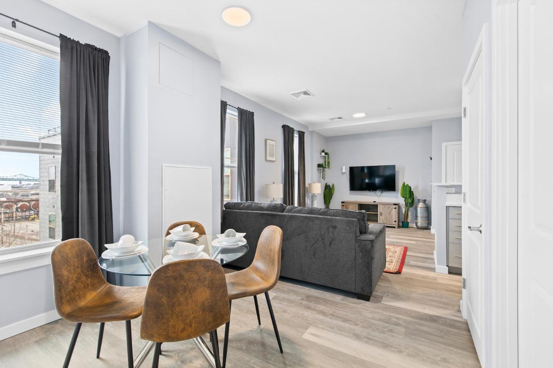 Everett Furnished Apartments Near Encore מראה חיצוני תמונה