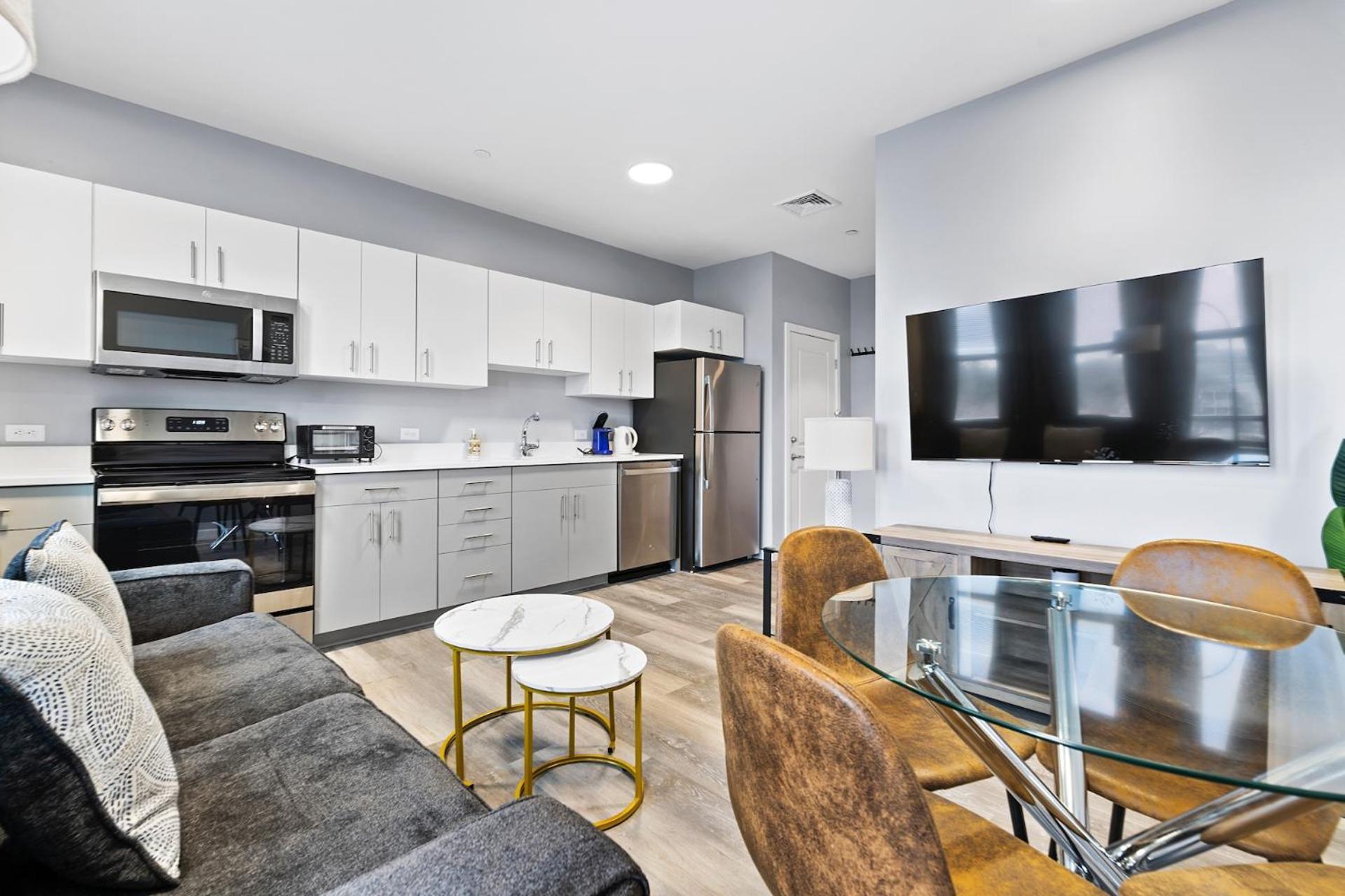Everett Furnished Apartments Near Encore חדר תמונה